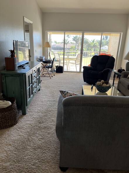 Building Photo - 9860 Costa Mesa Ln