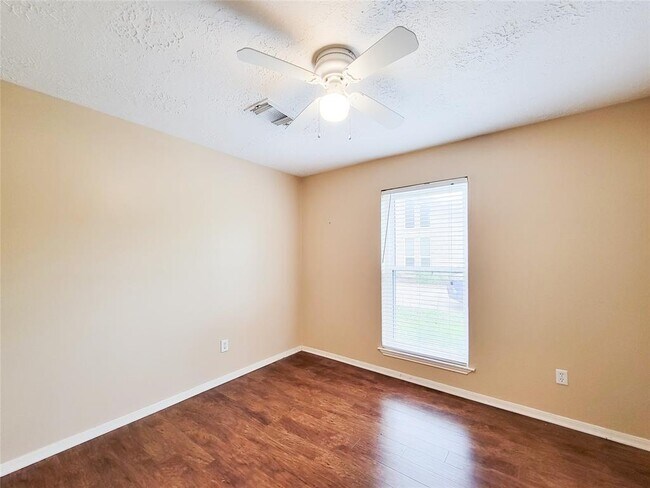 Building Photo - 21303 Park Holly Ct