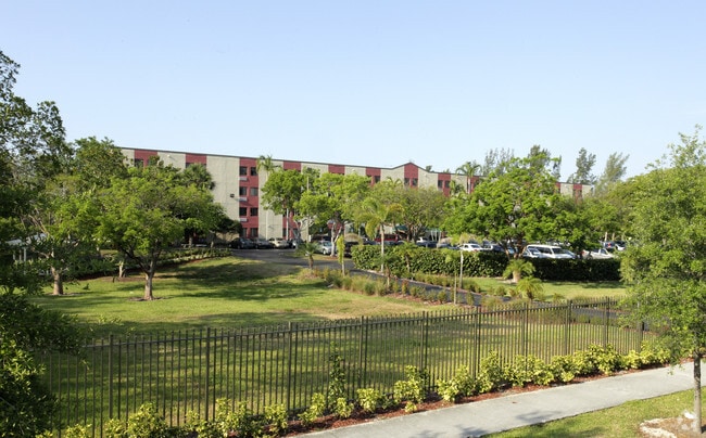 Building Photo - Coral Bay Terrace