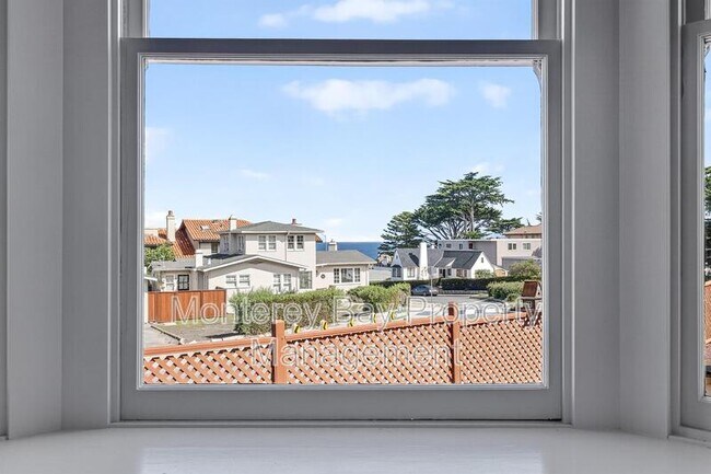 Building Photo - 225 Central Ave