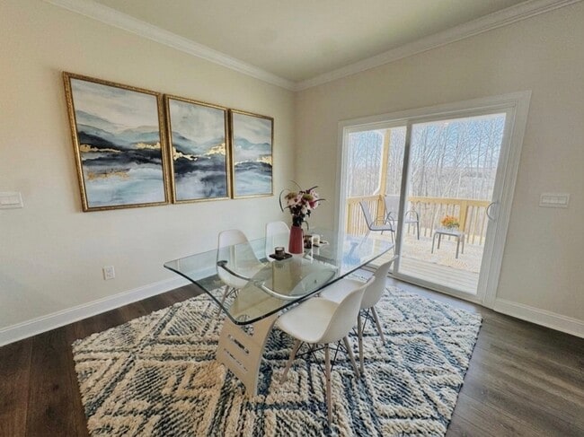 Building Photo - 4667 Thatcher Woods Dr