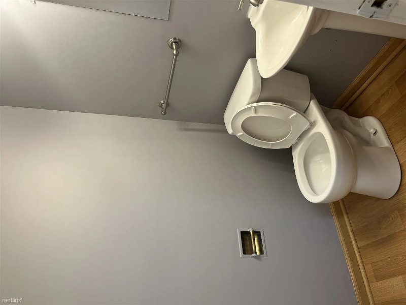 Building Photo - 256 Sunset Ct