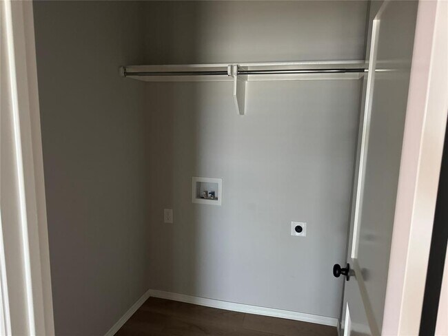 Building Photo - 13500 Calli Ct