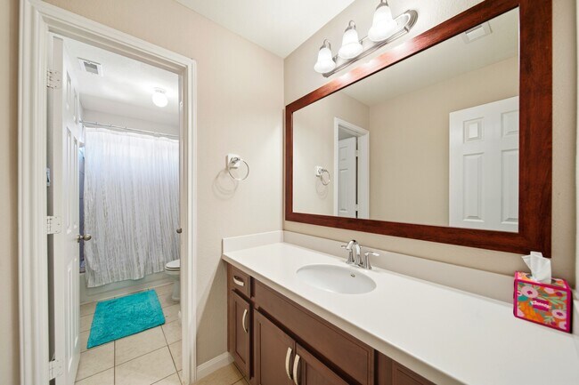 Building Photo - 27406 Starlight Canyon Ln