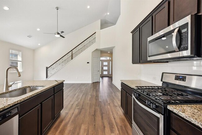 Building Photo - 16705 Marcello Dr