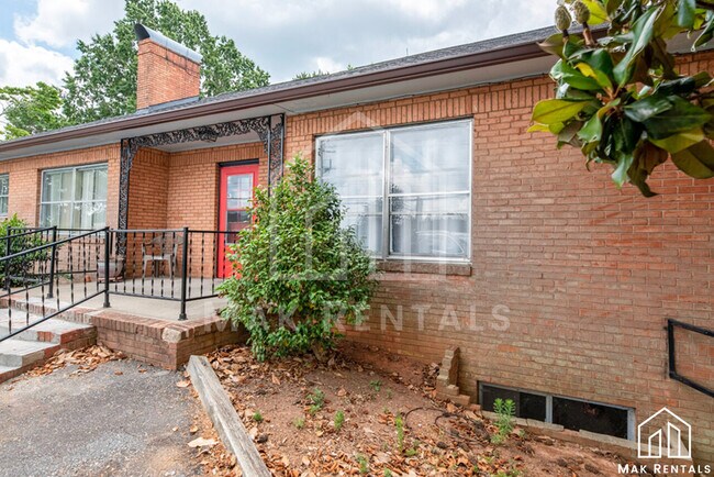 Building Photo - Mocksville