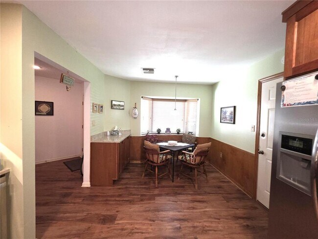 Building Photo - 804 Palm Harbor Ct