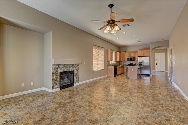 Building Photo - 10876 Scamadella St