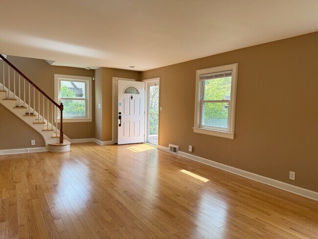 Building Photo - "COMING SOON" Stylish 4-Bedroom Home with Large Backyard in Tenafly, NJ