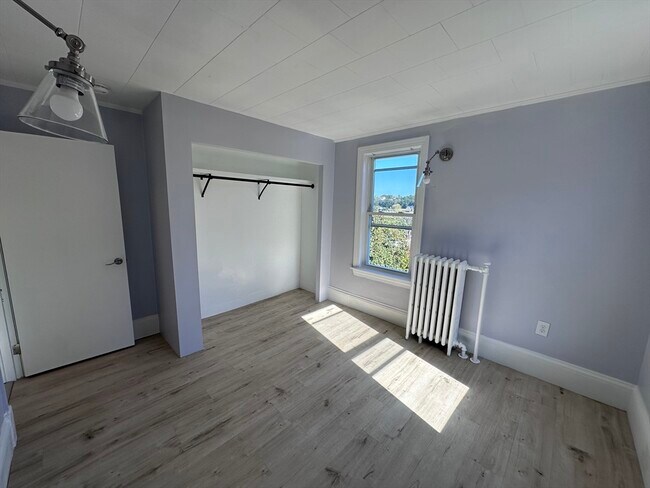 Building Photo - 27 Prescott Ave
