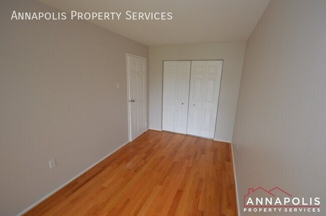 Building Photo - 2574 Riva Rd