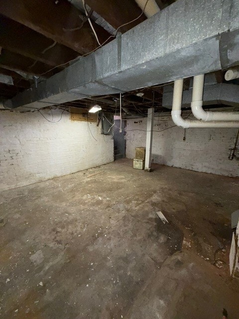 Building Photo - 116 Allen St