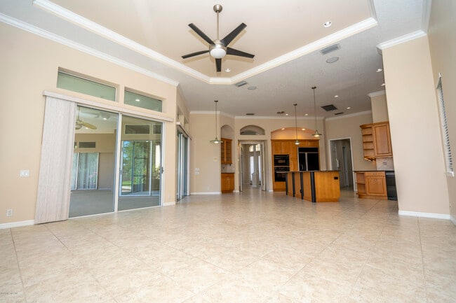 Building Photo - 3668 Windmoor Dr