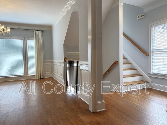 Building Photo - 871 Lenox Ct NE