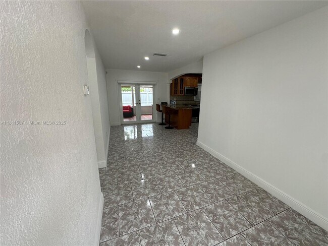 Building Photo - 15640 SW 102nd Pl