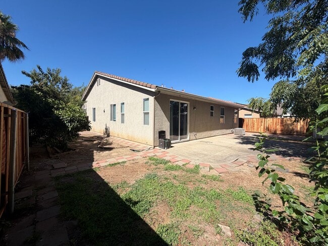 Building Photo - 3 bed/2 ba house - Yuba City