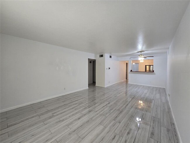 Building Photo - 211 Pasadena Ave N