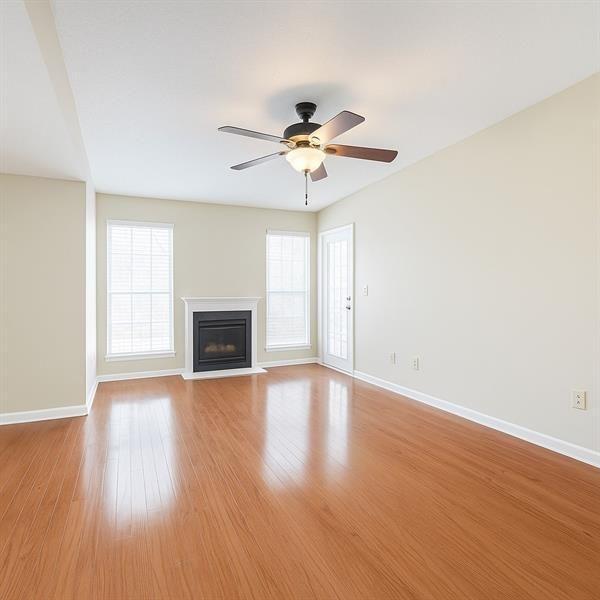 Building Photo - 424 Granville Ct