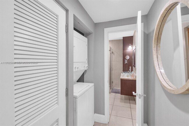 Building Photo - 1033 NW 6th St