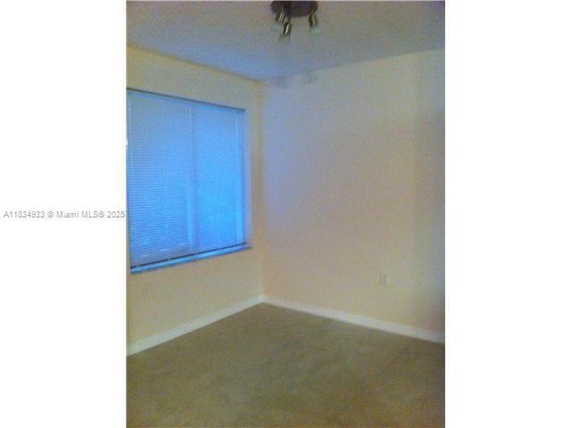 Building Photo - 7106 Glenmoor Dr