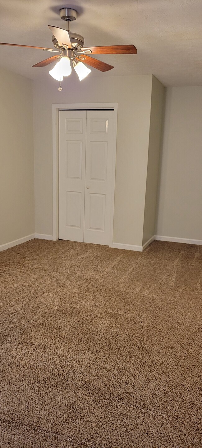 Bedroom - 4520 Bartow Carver Rd SE