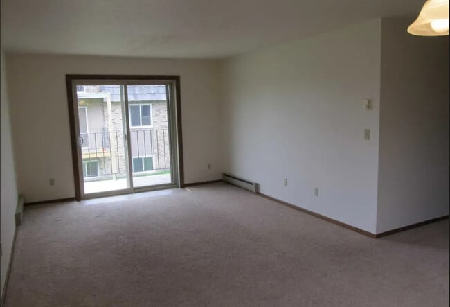 Building Photo - Lawndale Apartments