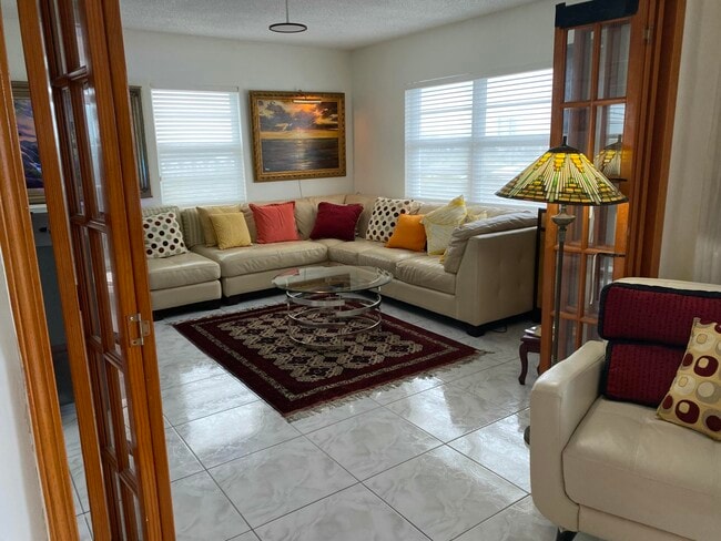 Building Photo - 1500 S Ocean Blvd