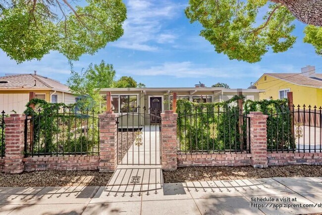 Building Photo - 1312 Carlton Ave