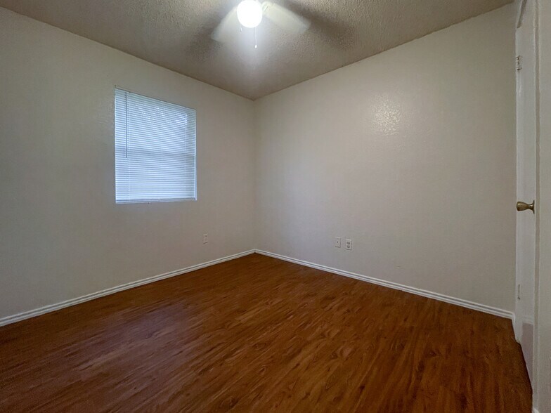 Building Photo - 1904 Ramada Dr