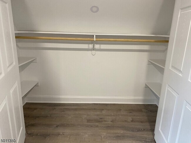 Building Photo - 105 Union Ave