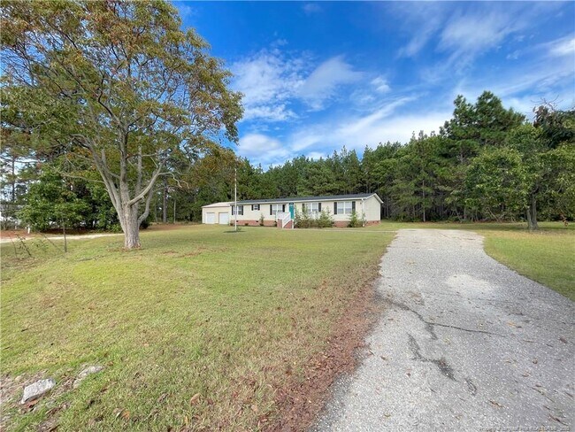 Building Photo - 140 Gibbs Rd