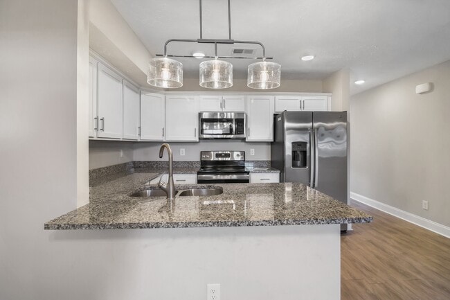 Building Photo - 1000 Henry Pl Blvd