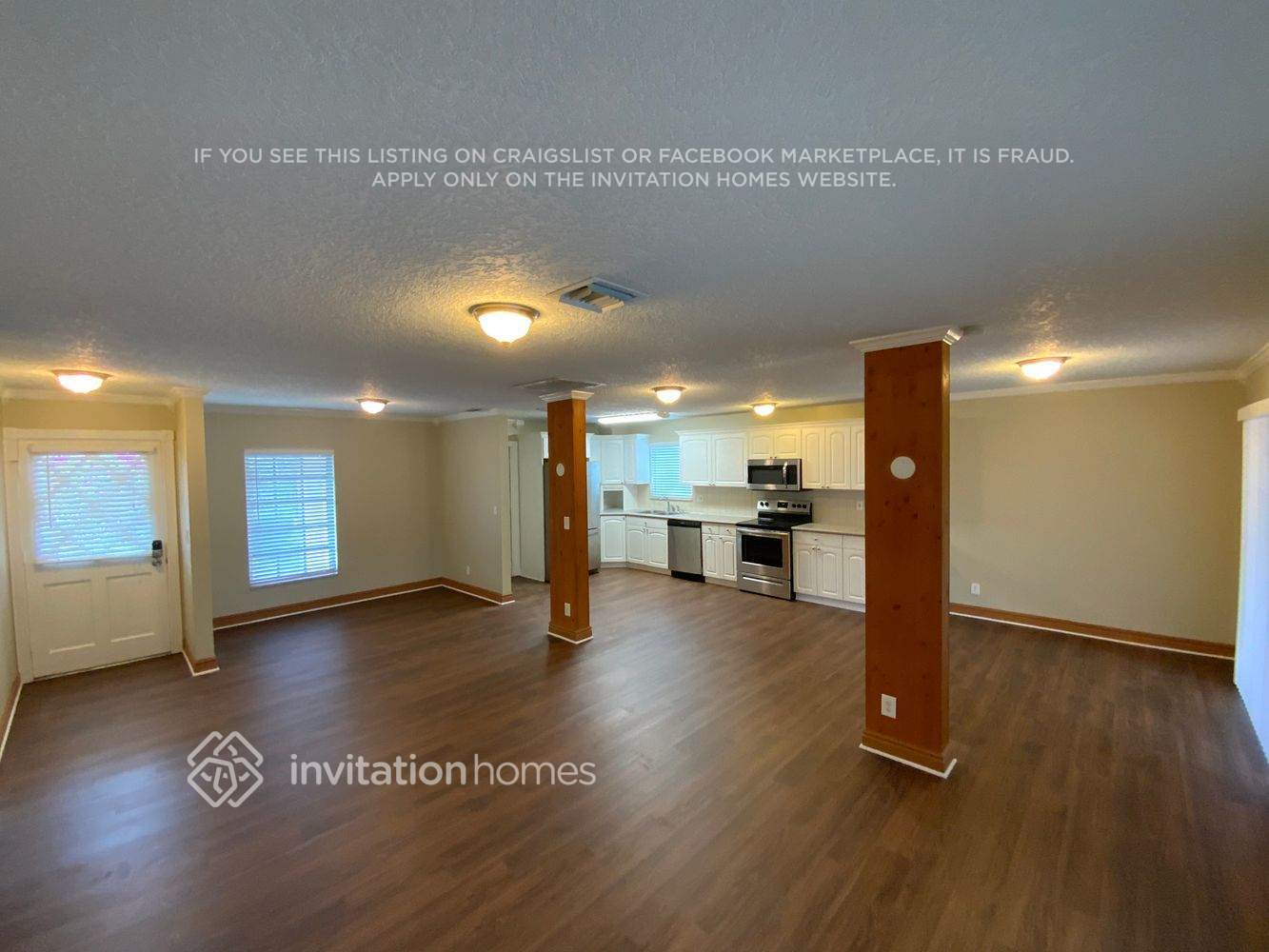 Building Photo - 3857 Bluebell St