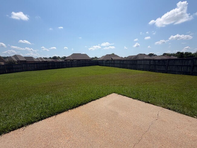 Building Photo - 138 Palin Drive