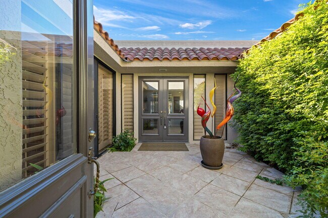 Building Photo - 5 Stanford Dr