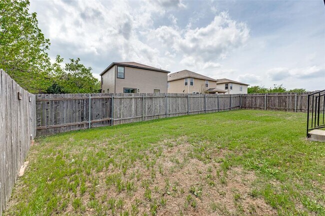 Building Photo - 301 Rummel Dr