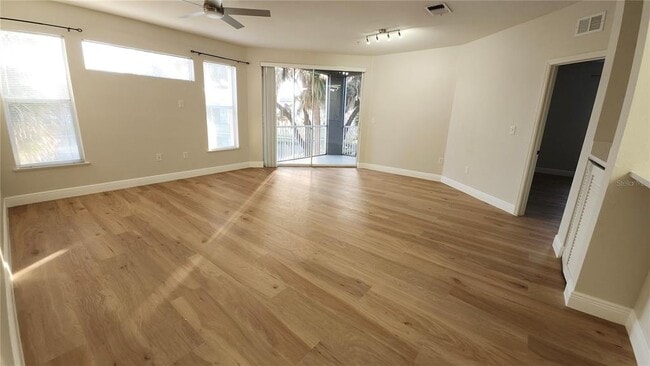 Building Photo - 5813 Legacy Crescent Pl