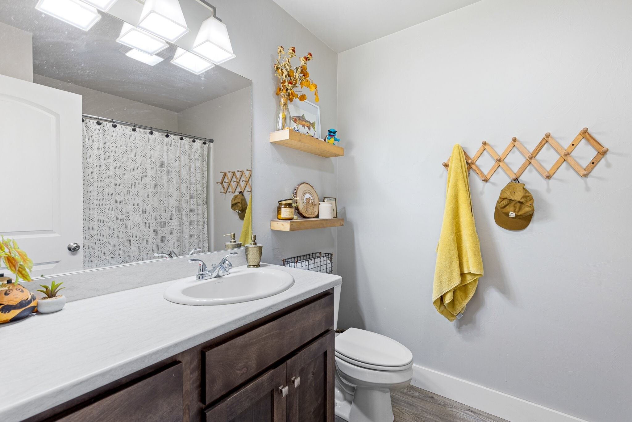 Building Photo - 201 13th St