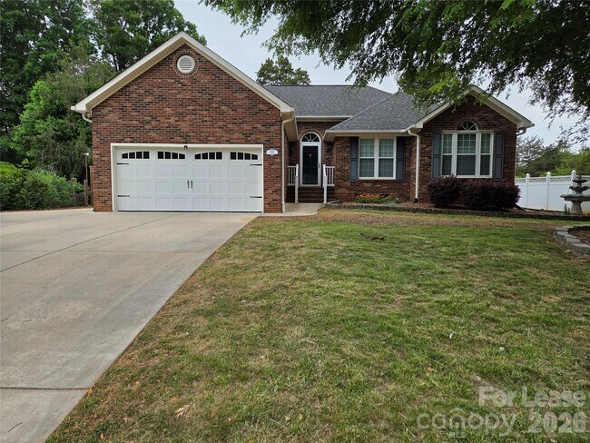 Building Photo - 1319 Mistletoe Ridge Pl NW