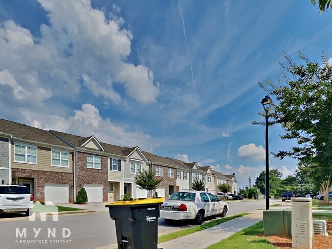 Building Photo - 11973 Fuller St