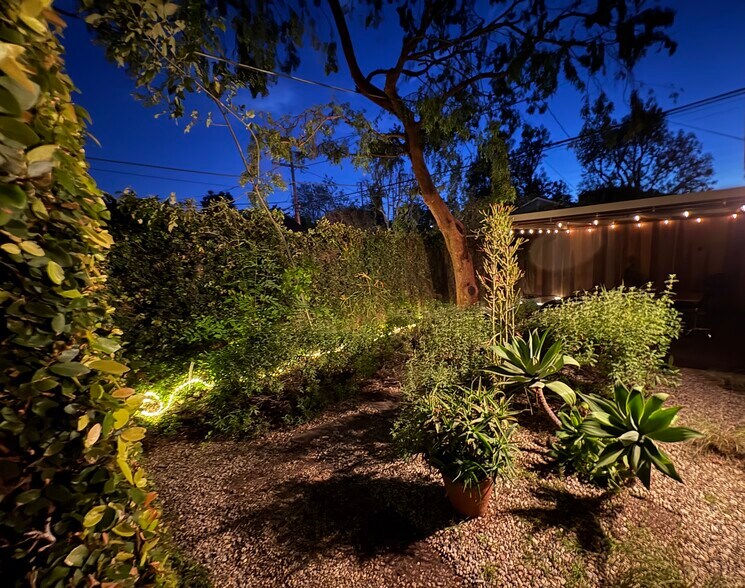 Building Photo - 3139 Veteran Ave