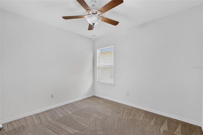 Building Photo - 345 Red Kite Dr