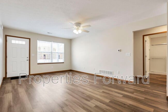 Building Photo - 3854 Elm St