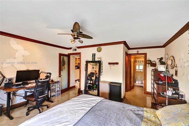 Building Photo - 401 Golden Isles Dr