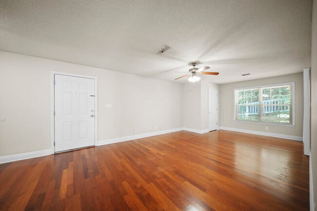 Building Photo - 4208 Santa Fe Pkwy