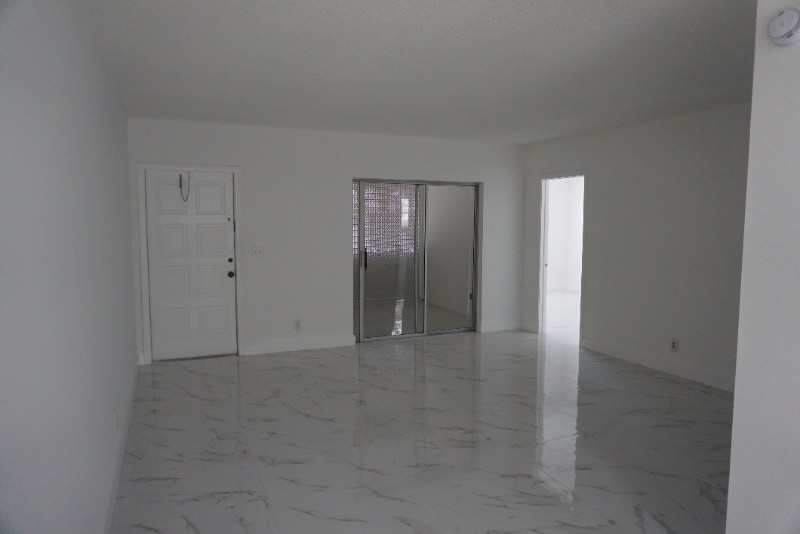 Building Photo - 151 Stratford K
