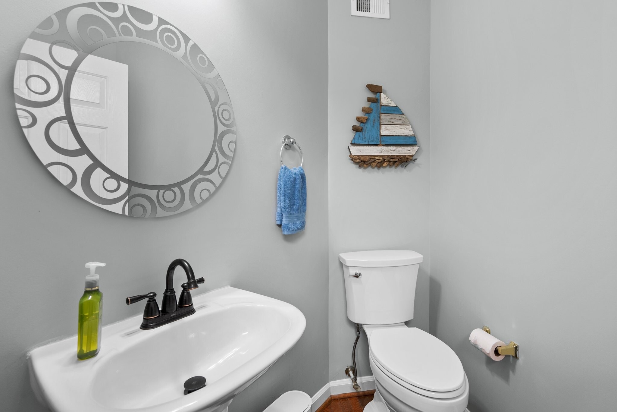 Half Bathroom Man Level - 5 Chatterly Ct