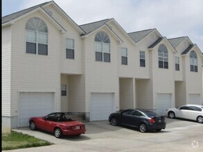 Building Photo - SOUTHWIND TOWNHOMES