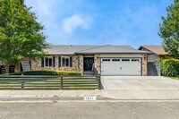 Building Photo - 3 bedroom home for RENT in Turlock with bu...