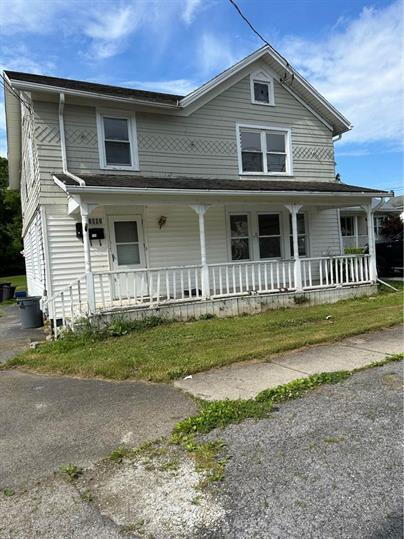 Building Photo - "Charming 2-Bedroom Haven in Caledonia – Your Ideal Retreat on Main Street!"